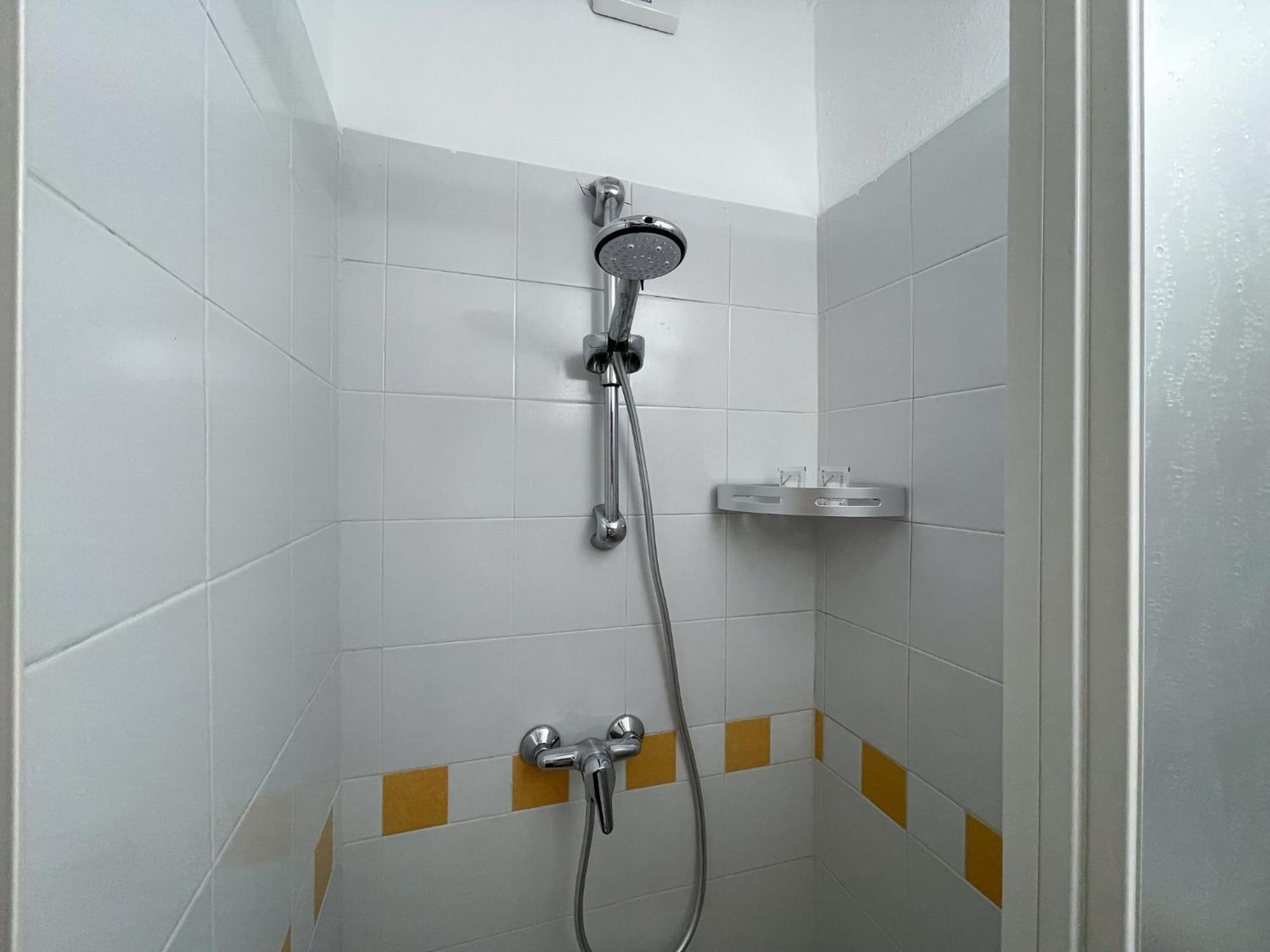 Roncati 7 Center Town Studio Apartments ベッラージョ エクステリア 写真