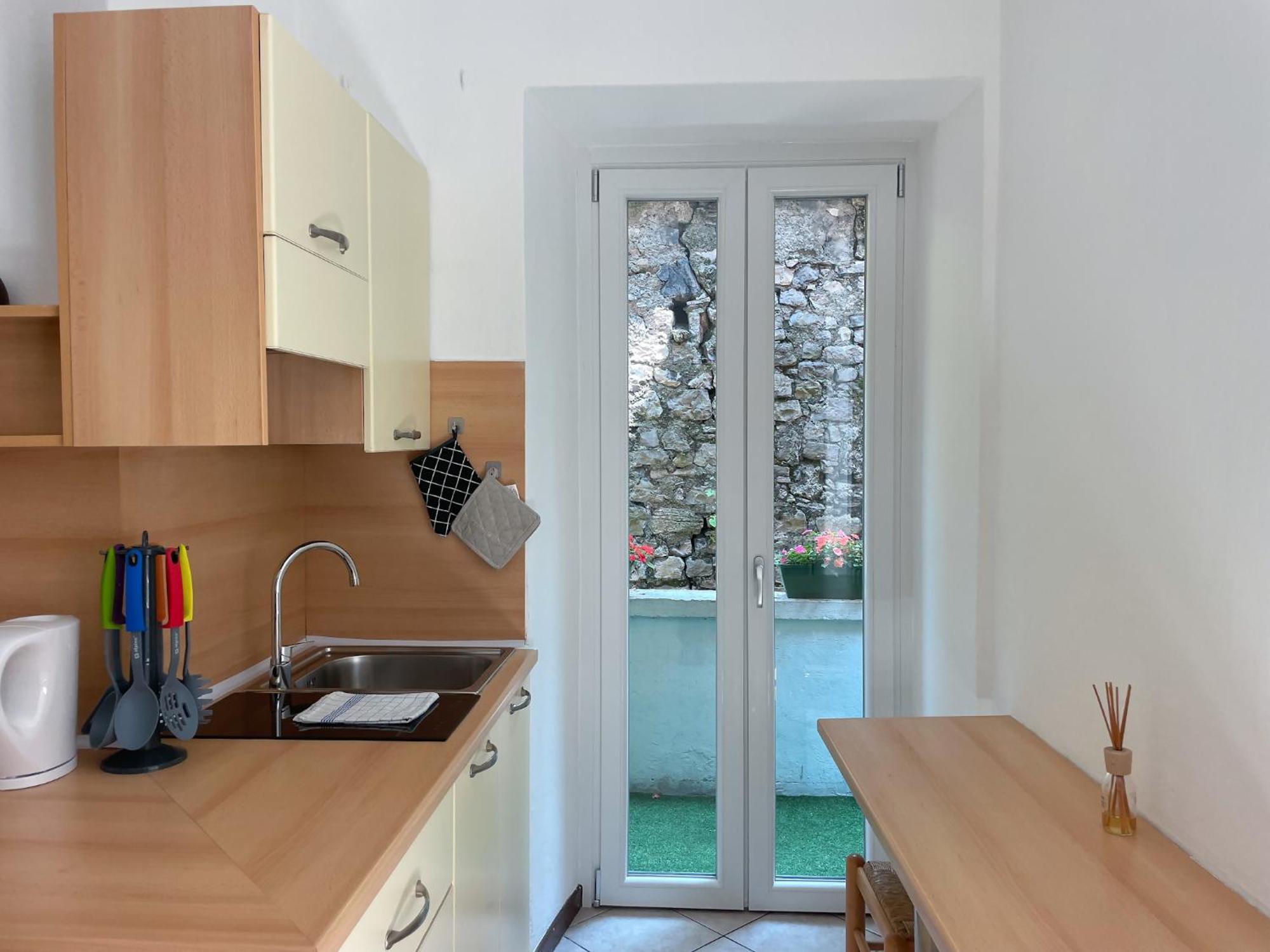Roncati 7 Center Town Studio Apartments ベッラージョ エクステリア 写真